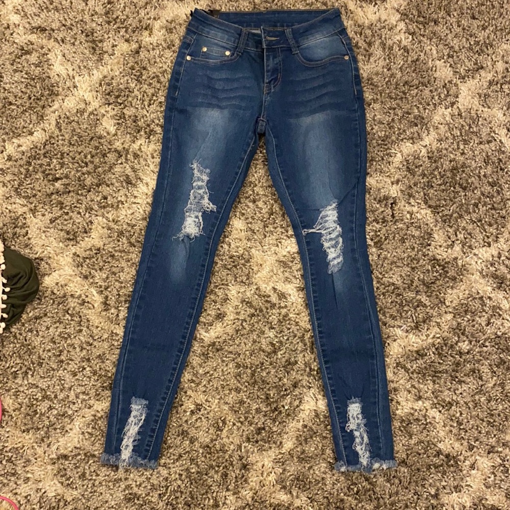 Fashion Nova Distressed Ripped High Rise Stretch Jeans Size 2 Blue Denim NWOT